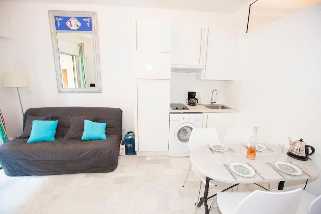 French Riviera: Seafront Apt & Pool Near Monaco Roquebrune-Cap-Martin Kültér fotó